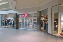 H & M